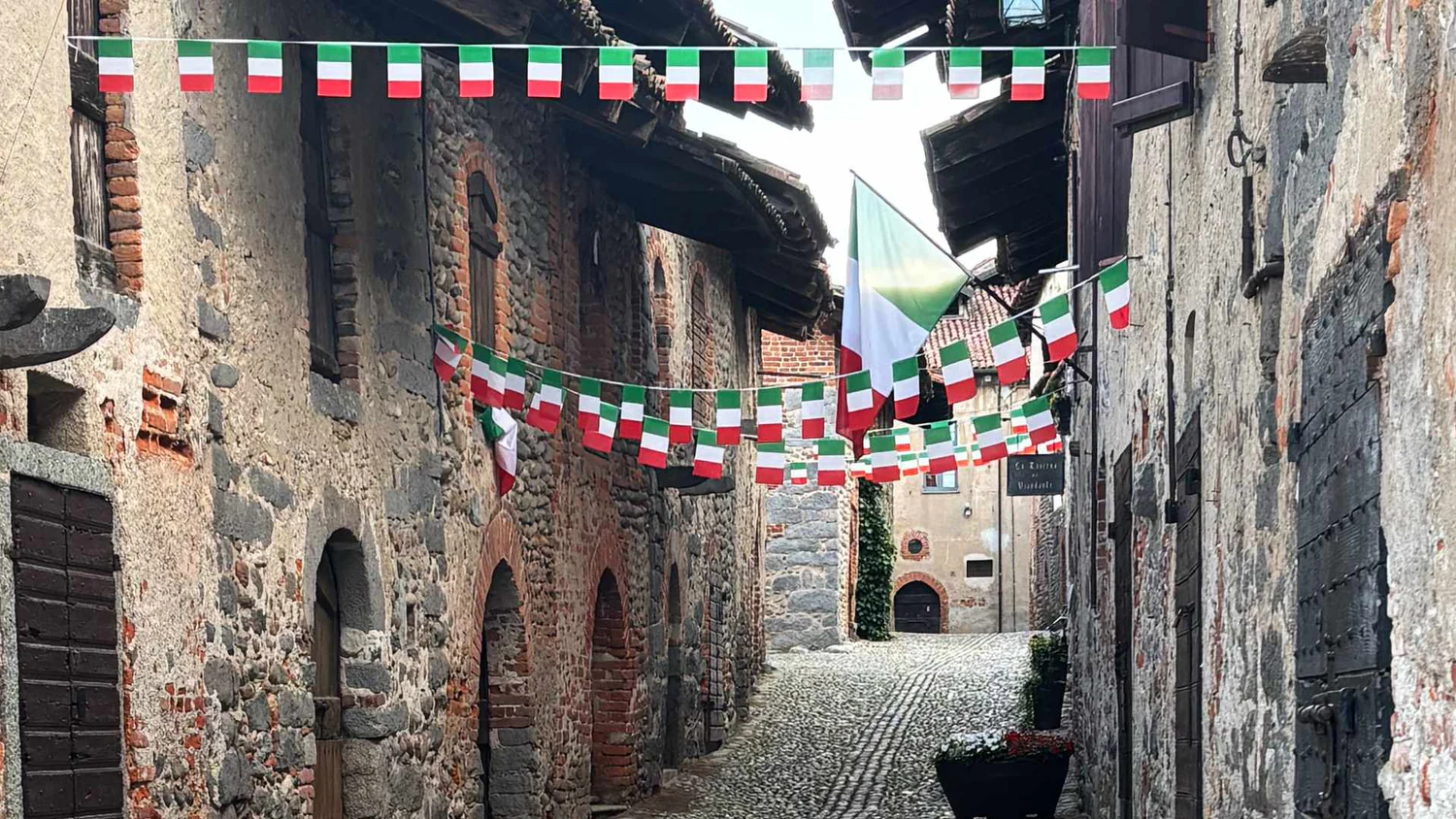 Ben Robson, Bat and Bottle - Wines of Italy